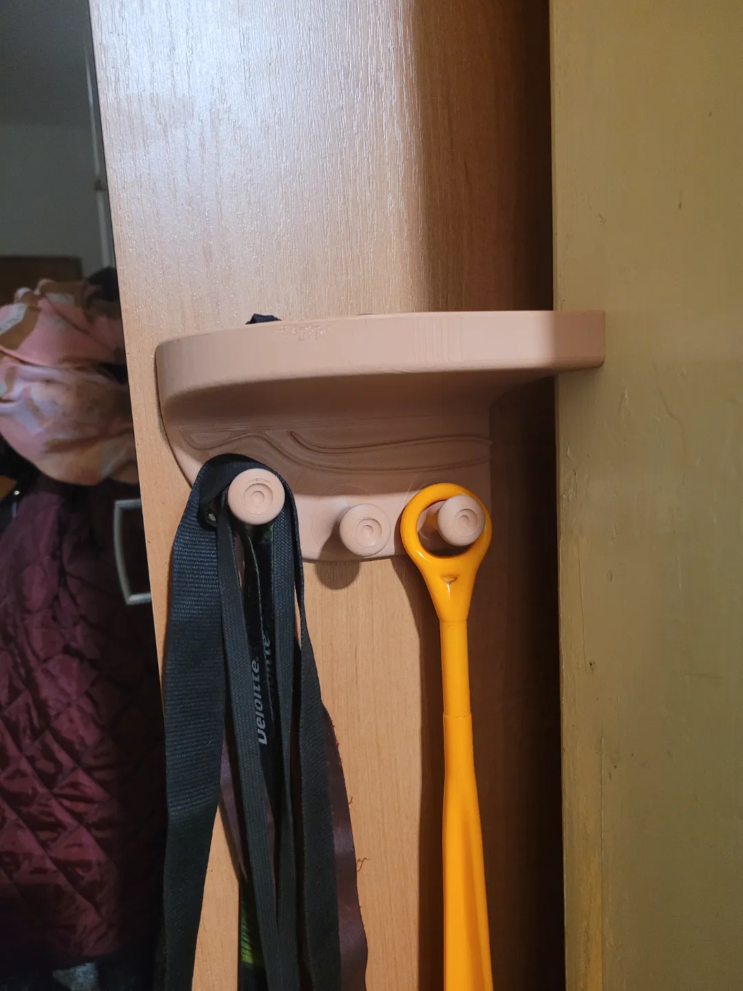 Designer Shelf with Hangers, photo 4 of 4 - Designer Shelf with Hangers Tools