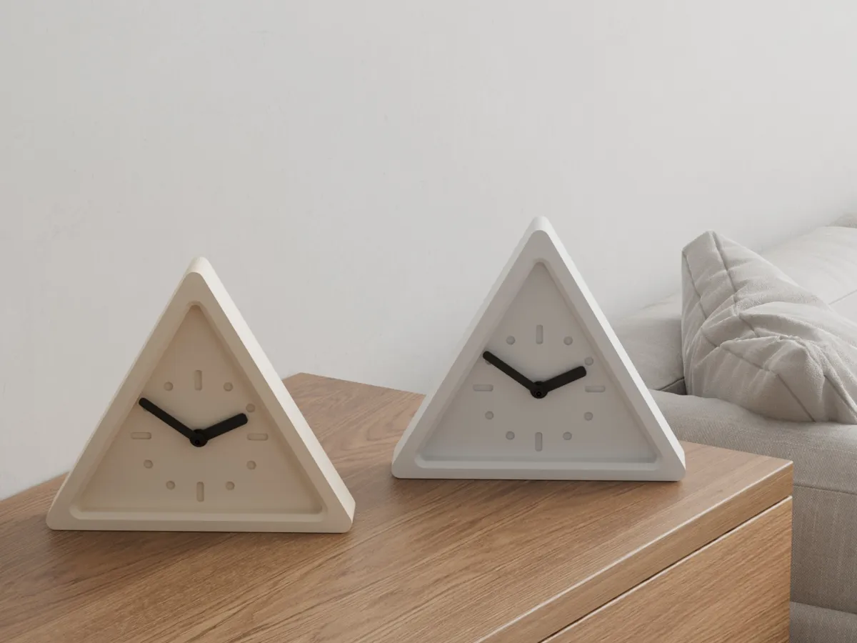 Triangle clock - Home Accents, in stock in India