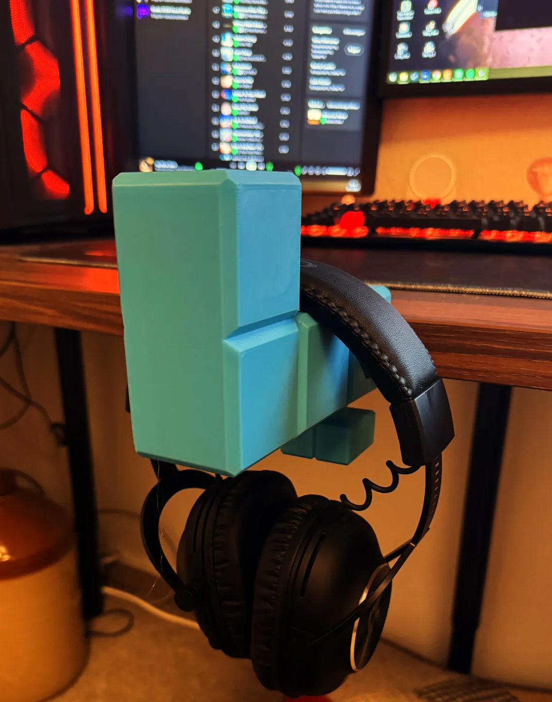 Headphone holder, photo 2 of 4 - Headphone holder Household
