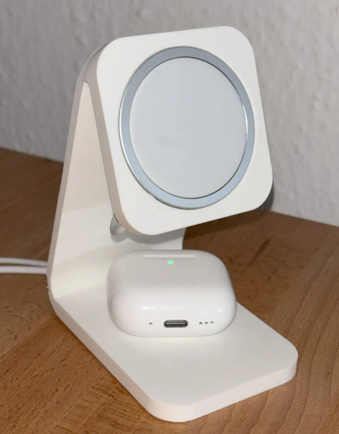 iPhone and AirPods Charging Dock - Electronics, in stock in India