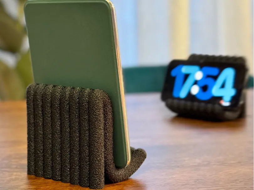 Tablet stand (kindle/book/phone...) - Minimal & Modern Stands, in stock