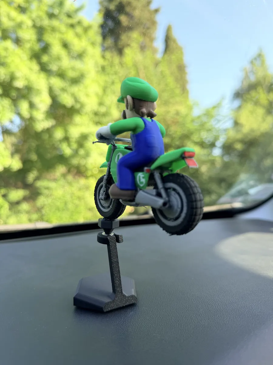 Luigi - Mario Kart DashBoard, photo 4 of 4 - Luigi - Mario Kart DashBoard Car & Vehicle