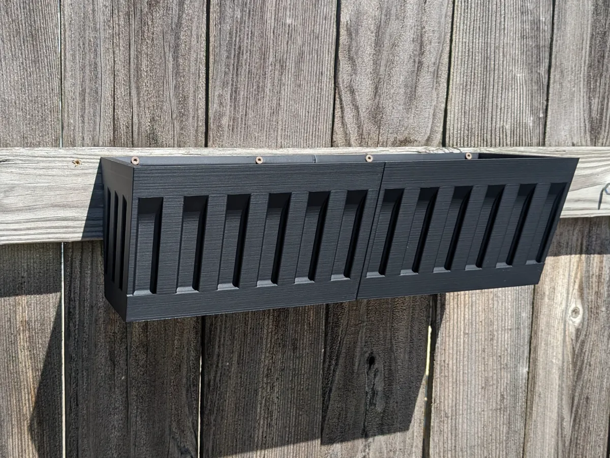 Flower Box - (window box or fence mount), photo 4 of 4 - Flower Box - (window box or fence mount) Garden & Outdoor