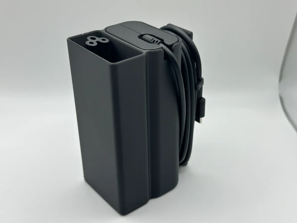 Dell 65W USB-C Charger Adapter Storage, photo 3 of 4 - Dell 65W USB-C Charger Adapter Storage Mobile & Device Accessories