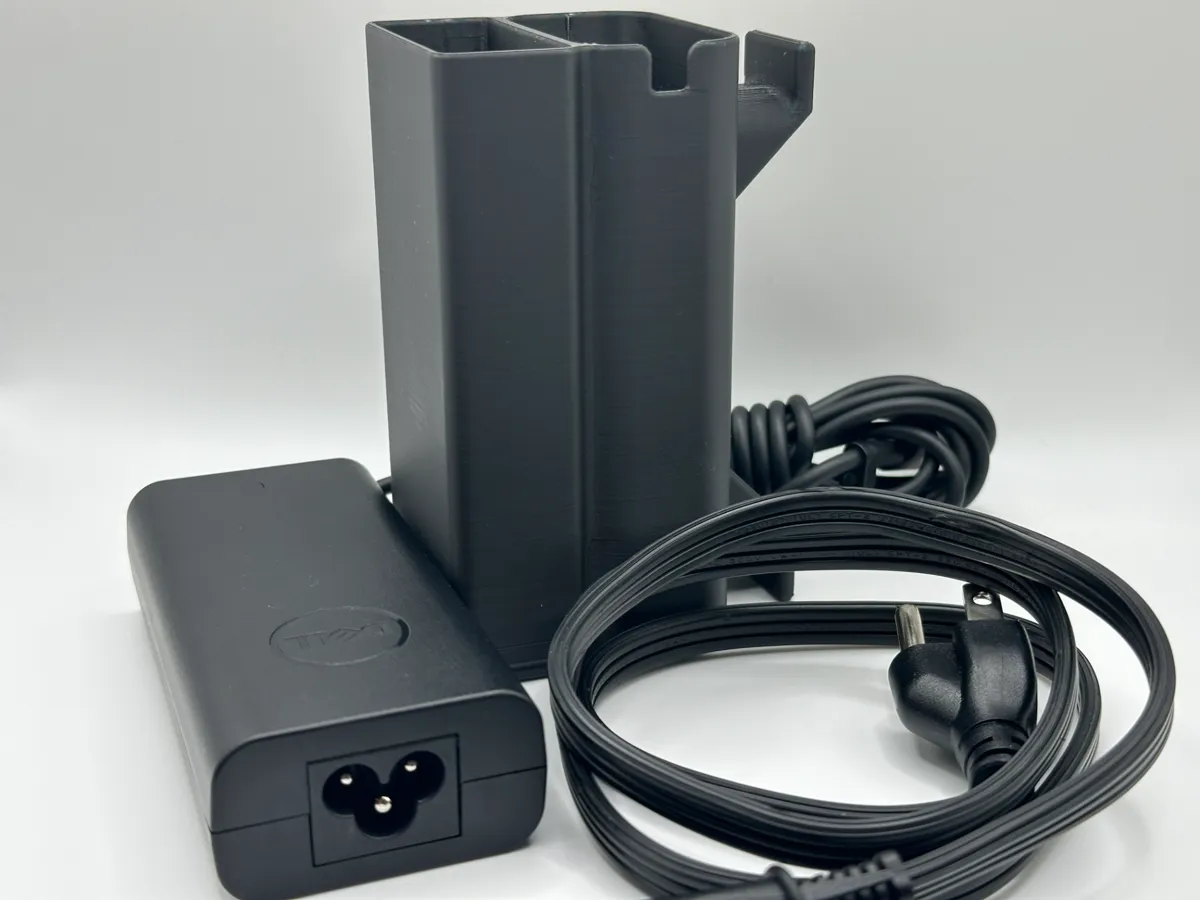 Dell 65W USB-C Charger Adapter Storage, photo 4 of 4 - Dell 65W USB-C Charger Adapter Storage Mobile & Device Accessories