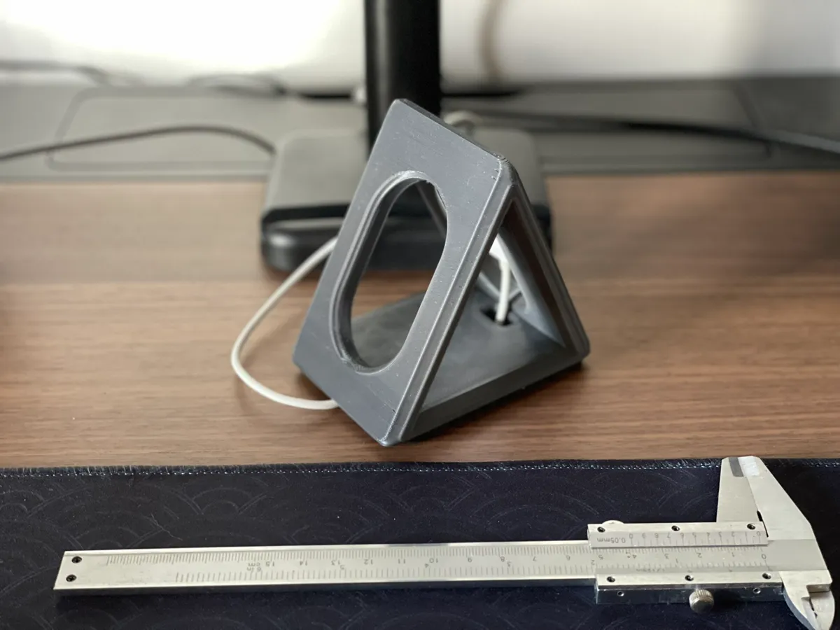 MagSafe iPhone Stand, 58mm Charger, photo 2 of 2 - MagSafe iPhone Stand, 58mm Charger Mobile & Device Accessories