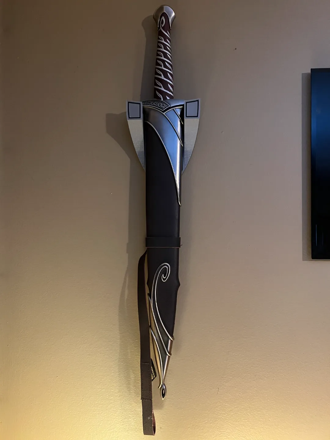 Wall Mount for Lord of the Rings Sting Sword, photo 2 of 2 - Wall Mount for Lord of the Rings Sting Sword Household