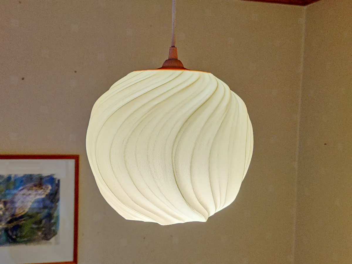 Swirl Pendant Lamp Shade E27 Vase mode, photo 2 of 4 - Swirl Pendant Lamp Shade E27 Vase mode Household