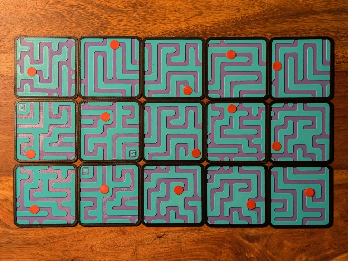 The 3D Maze Cube - A Multiplayer Puzzle Game, photo 3 of 4 - The 3D Maze Cube - A Multiplayer Puzzle Game Toys & Games