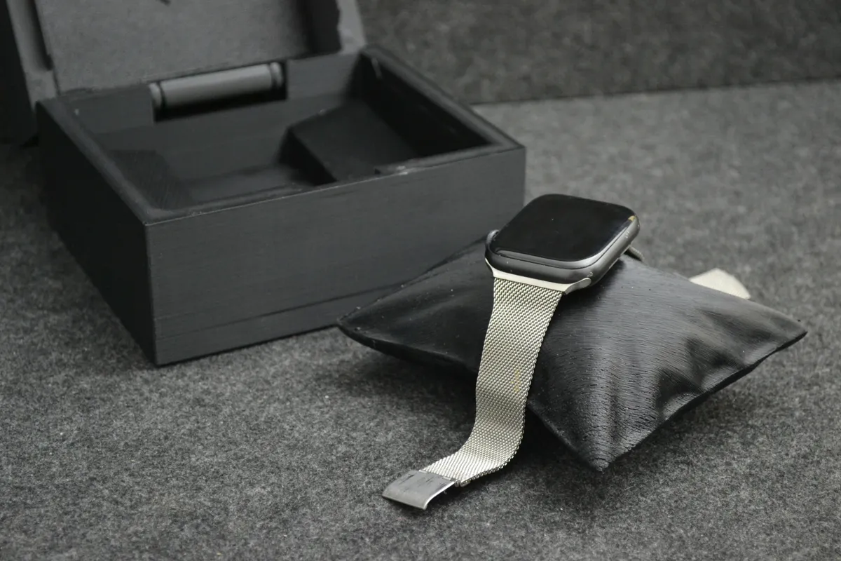 Jewellery Watch Box with TPU Pillow, photo 4 of 4 - Jewellery Watch Box with TPU Pillow Mobile & Device Accessories