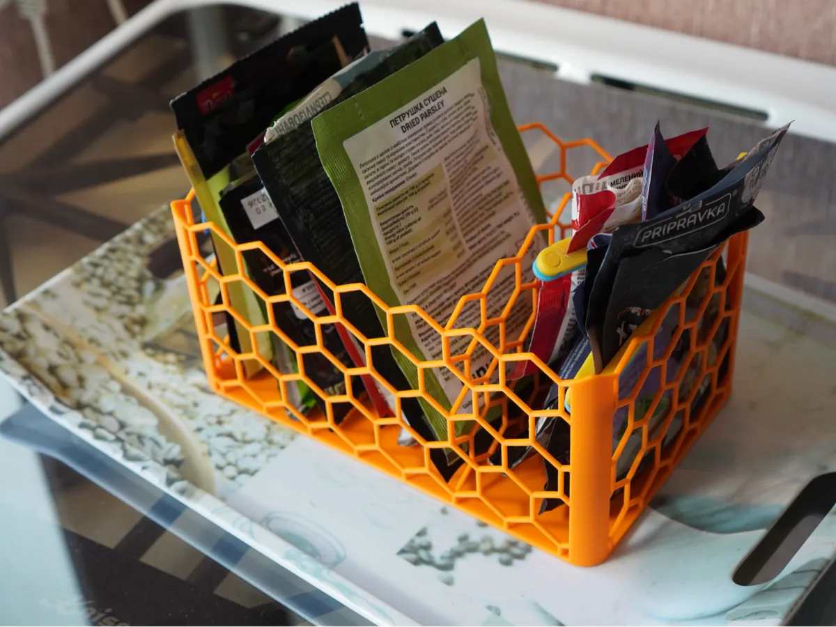 Openwork kitchen organizer for seasonings - Home Accents, in stock in India