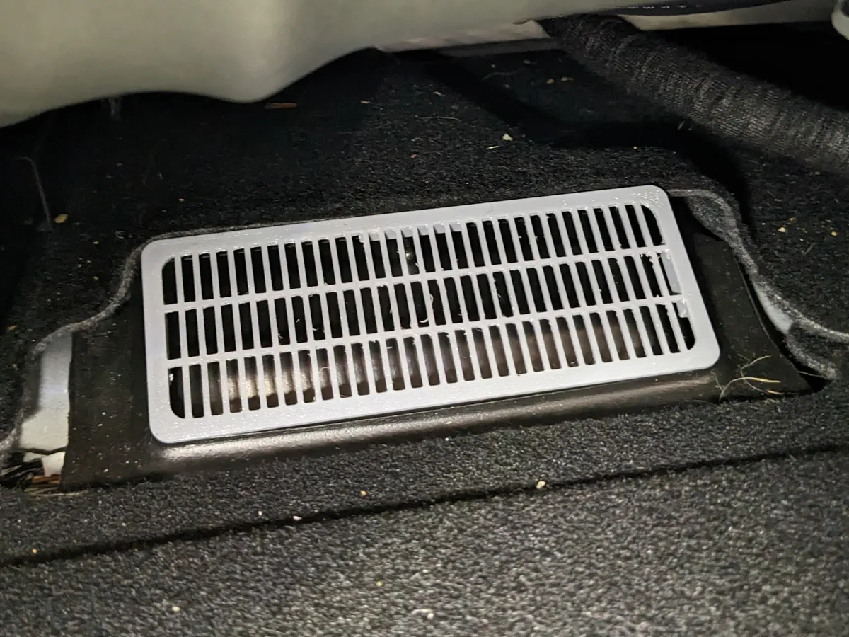 Tesla Model 3 Floor Vent Cover Grille