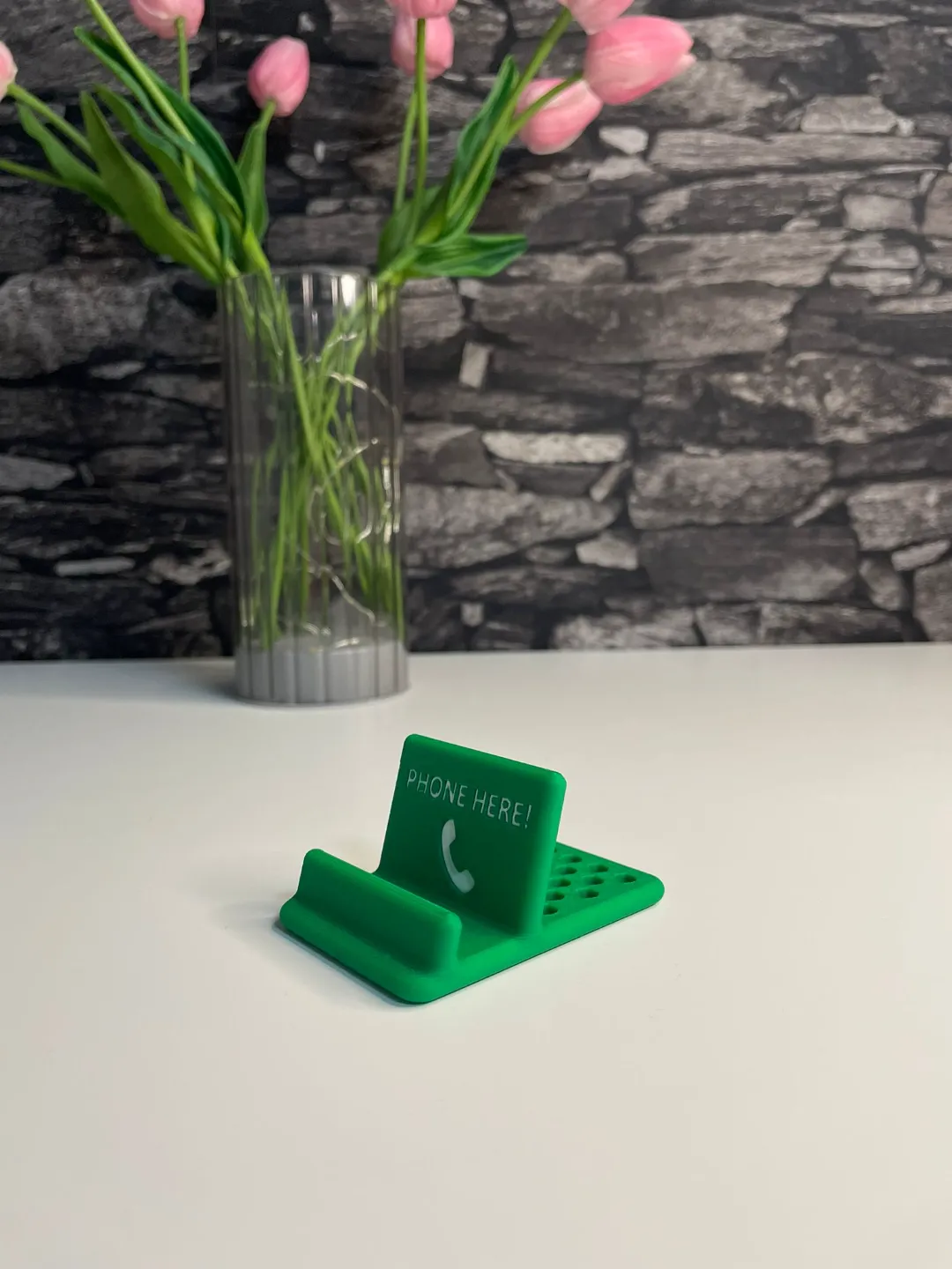 Universal phone holder, photo 2 of 4 - Universal phone holder Mobile & Device Accessories