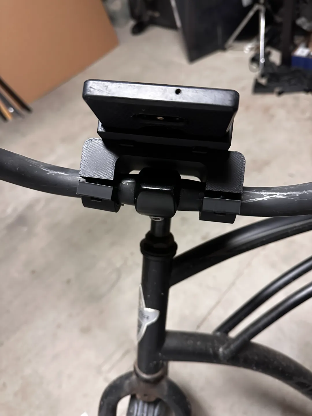 Beach Cruiser Bicycle Phone Mount, photo 4 of 4 - Beach Cruiser Bicycle Phone Mount Mobile & Device Accessories