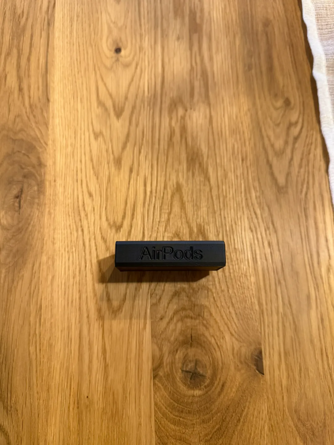Skadis Apple Airpods Halter 1. und 2. Generation, photo 3 of 3 - Skadis Apple Airpods Halter 1. und 2. Generation Hobby & DIY