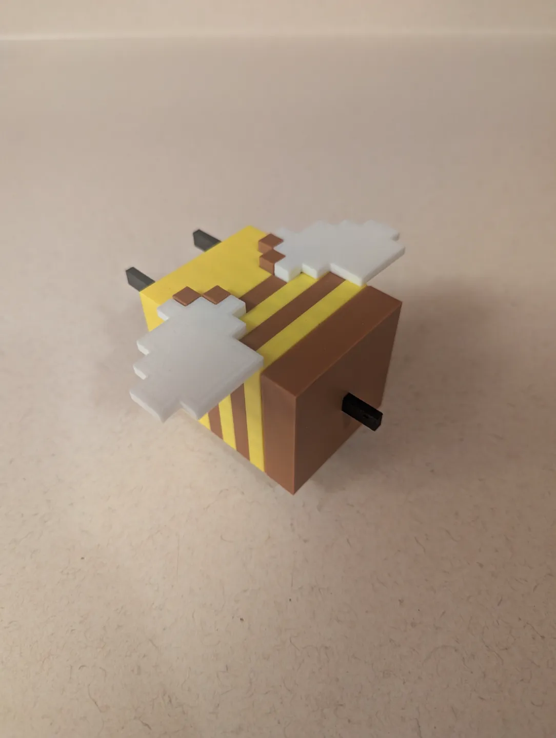 MInecraft Bee, photo 4 of 4 - MInecraft Bee Figurines & Collectibles