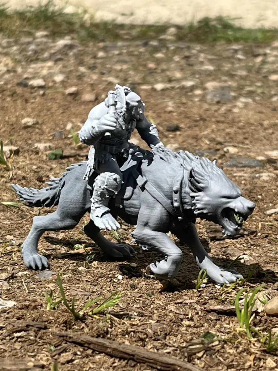 figurine miniature orc and horse, photo 3 of 4 - figurine miniature orc and horse Figurines & Collectibles