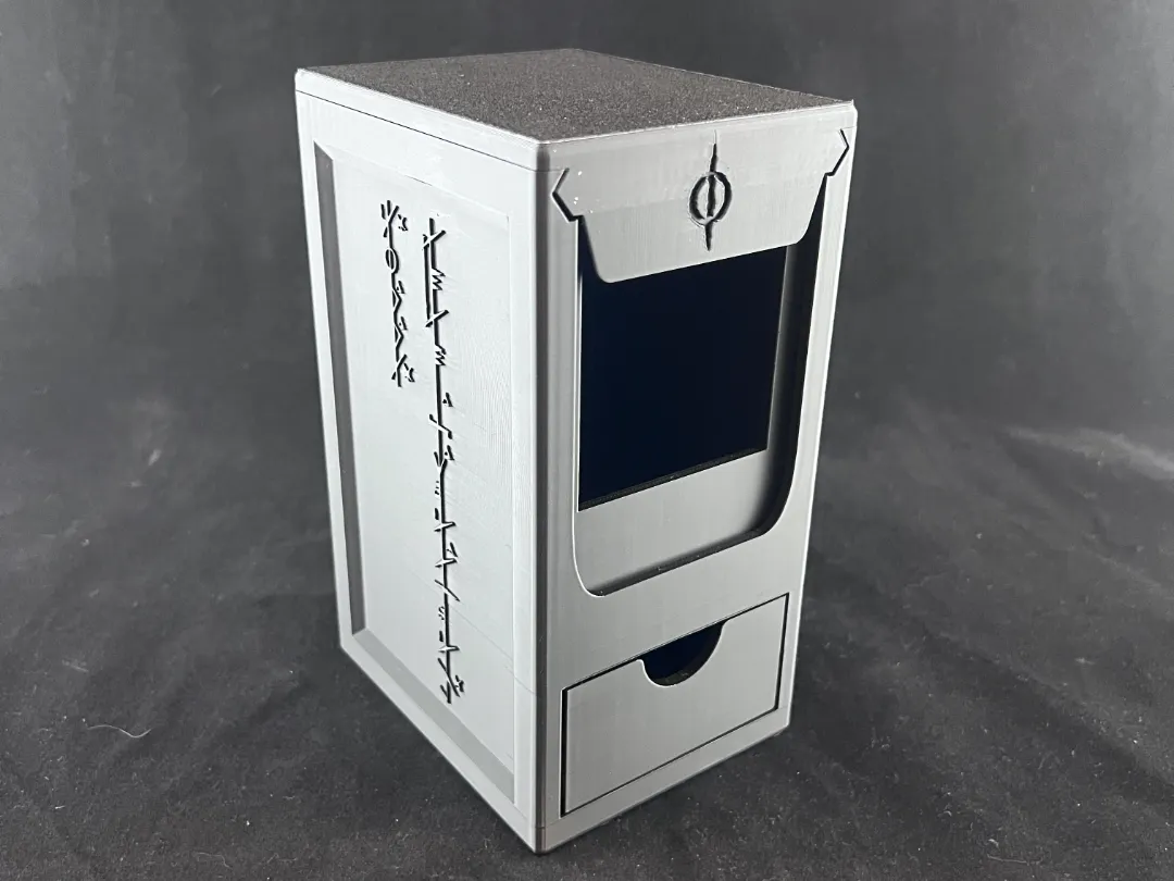 MTG Commander Phyrexian Deckbox w/ Dice Tray