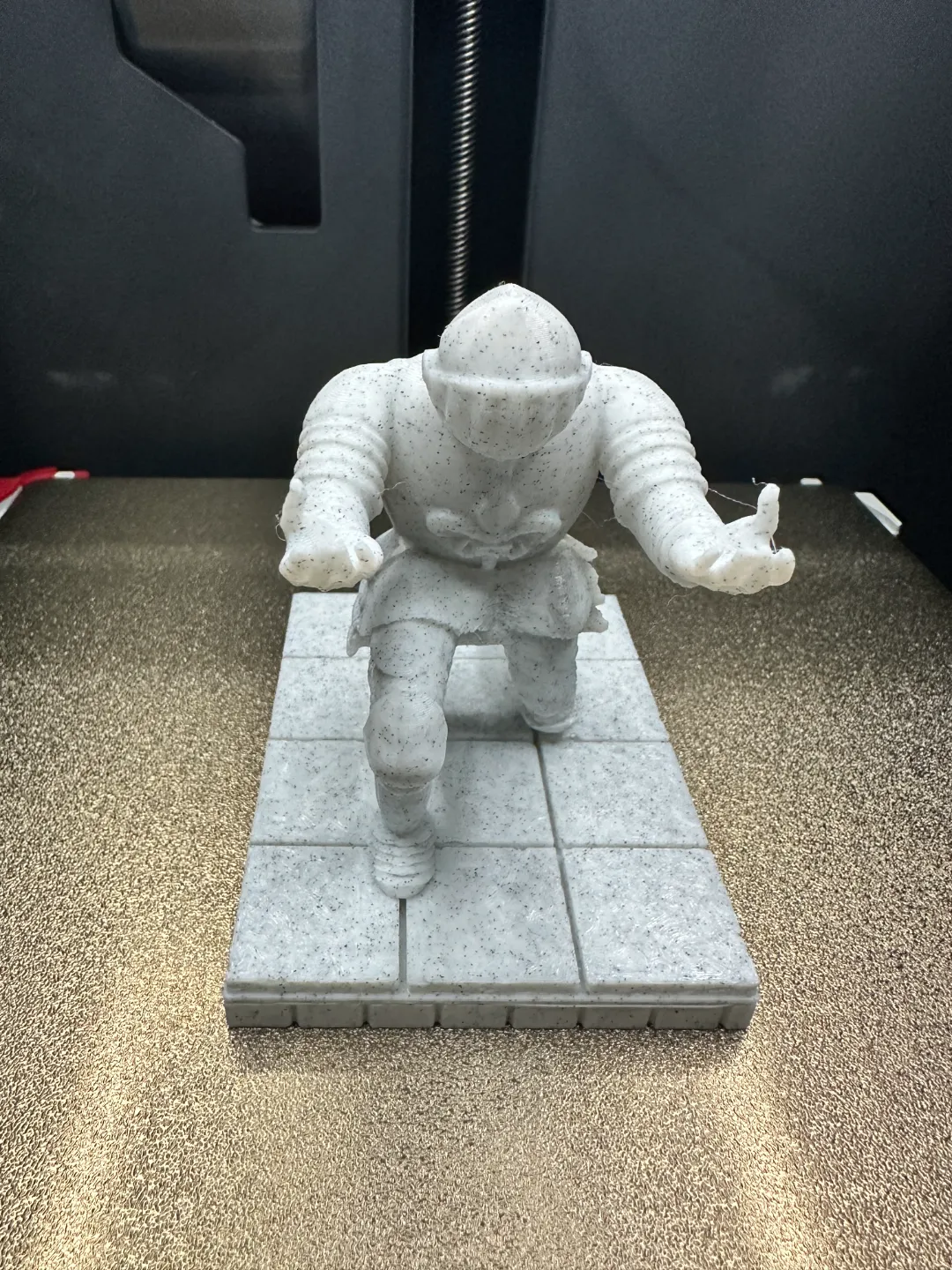 Mideval Knight Pen Holder, photo 4 of 4 - Mideval Knight Pen Holder Desk & Office