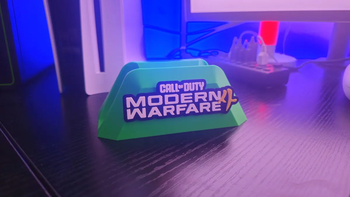 Call of duty modern warfare 4 ps5 pad stand, photo 2 of 2 - Call of duty modern warfare 4 ps5 pad stand Hobby & DIY