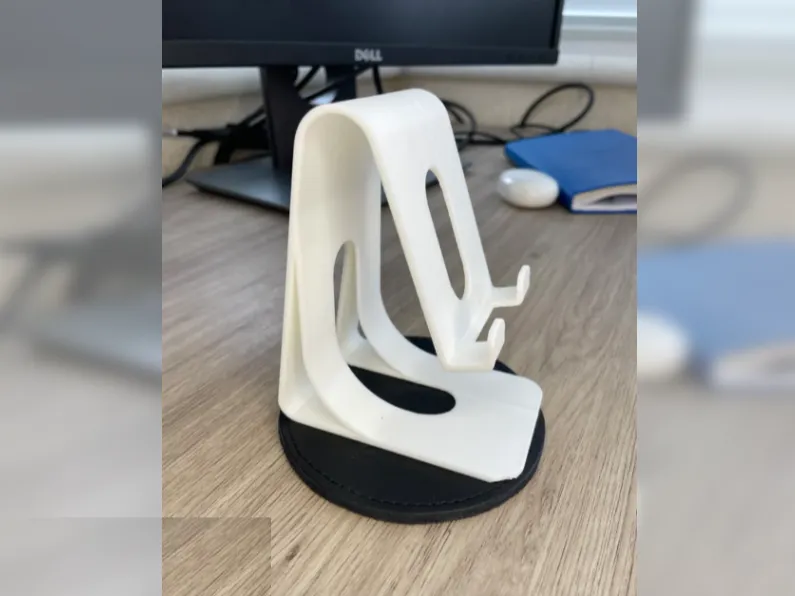 Simple Phone Holder Stand for iPhone 12 - Minimal & Modern Stands, in stock