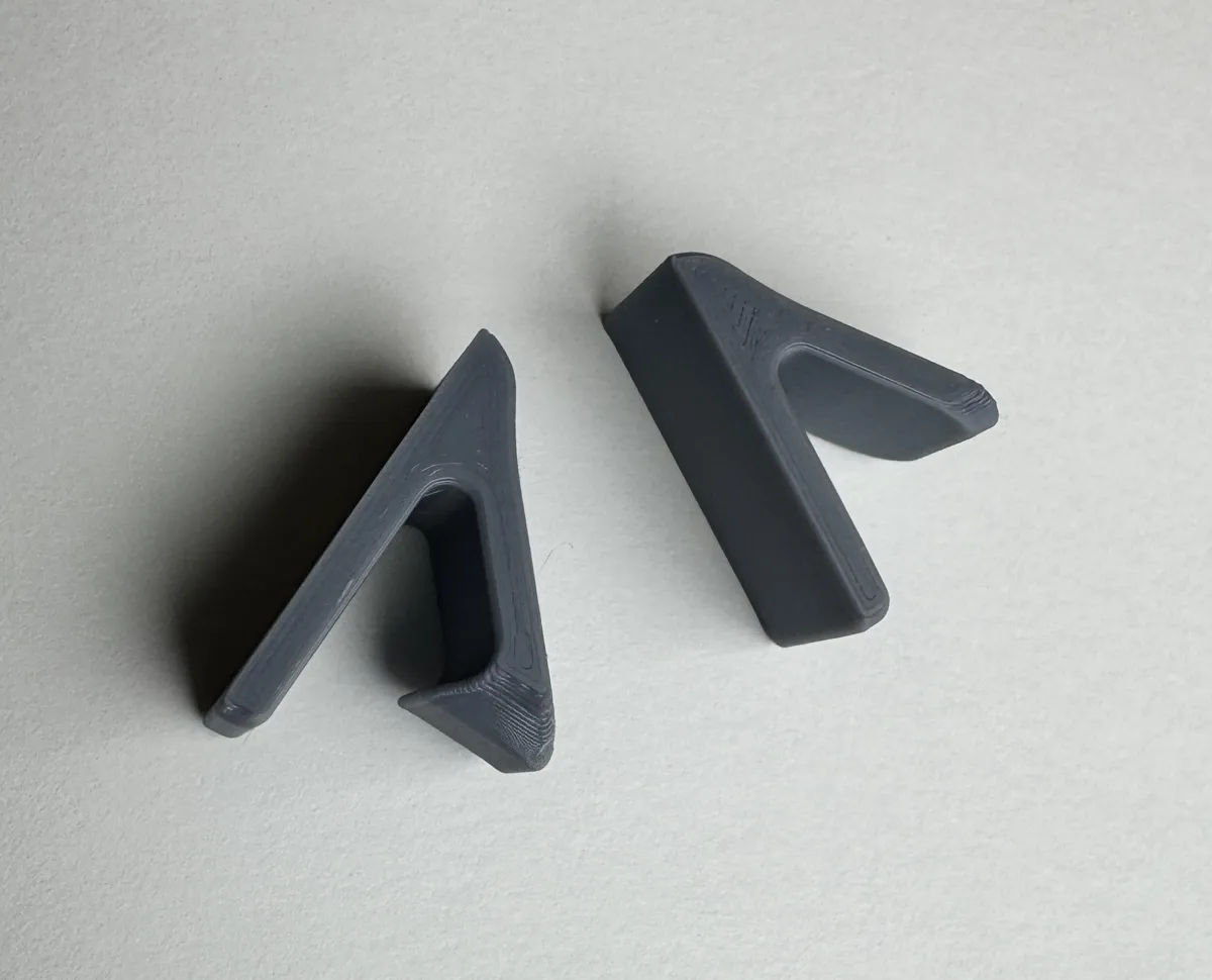 Wall hooks for small command strips