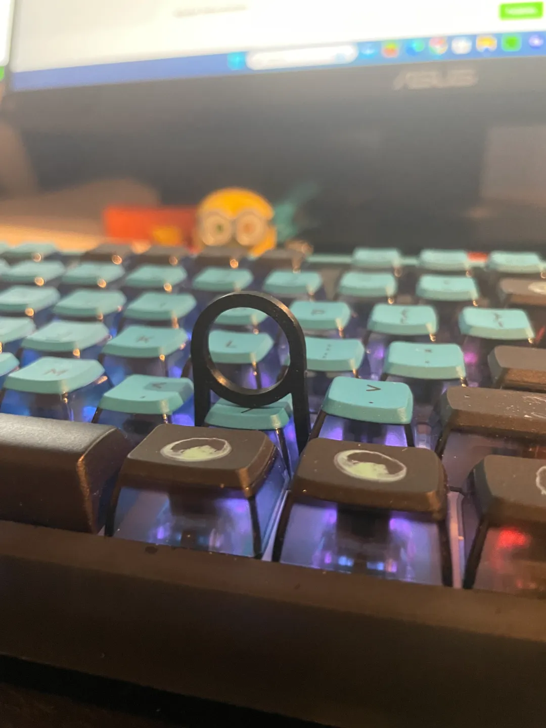 Compact Keycap Puller, photo 2 of 4 - Compact Keycap Puller Tools