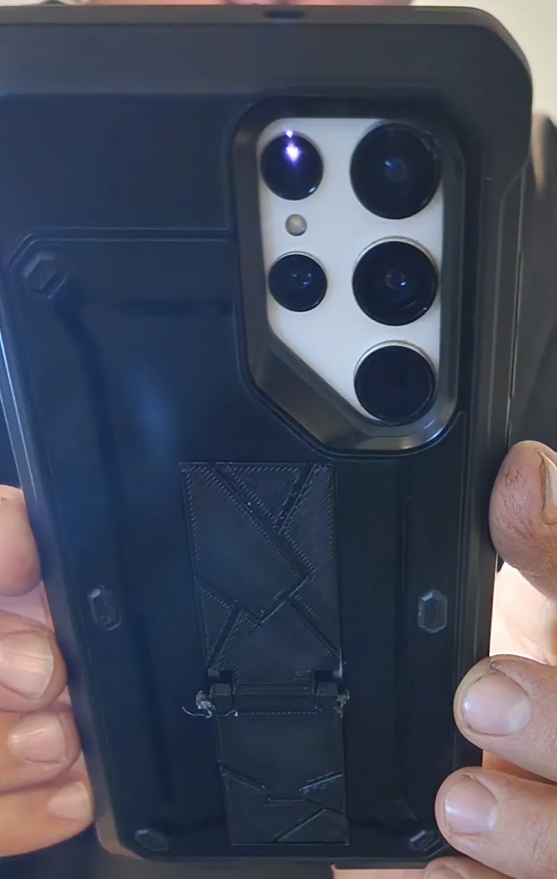 S22 Ultra Case Kickstand, photo 2 of 2 - S22 Ultra Case Kickstand Hobby & DIY