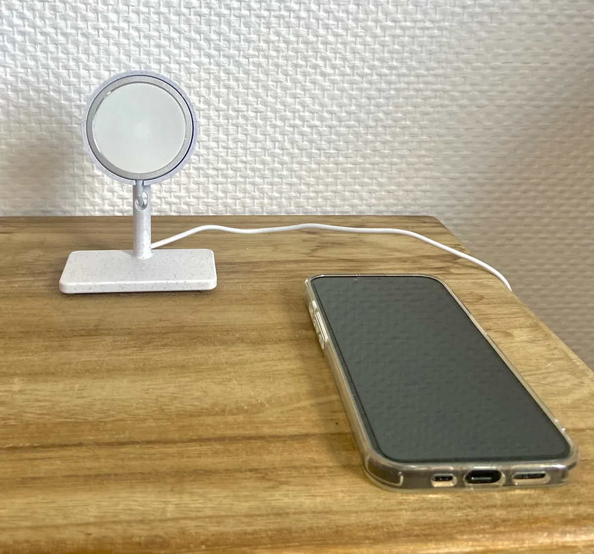 Standby Stand for Apple MagSafe Charger, photo 4 of 4 - Standby Stand for Apple MagSafe Charger Mobile & Device Accessories