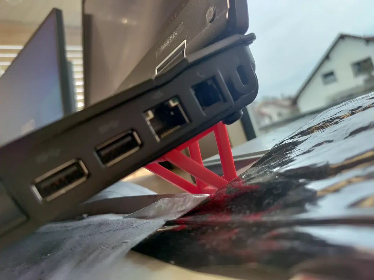 Foldable laptop stand, photo 2 of 3 - Foldable laptop stand Mobile & Device Accessories