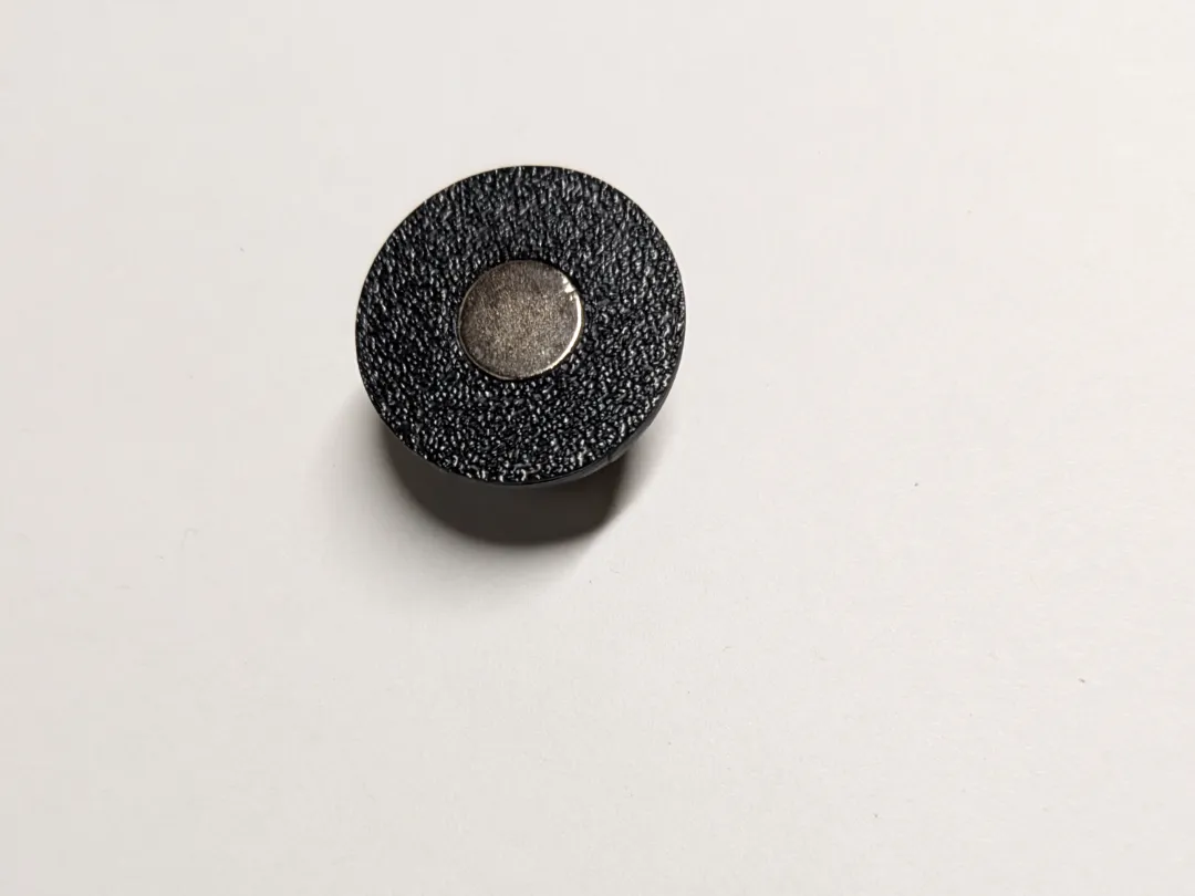 cable holder with 10x3mm magnet slot