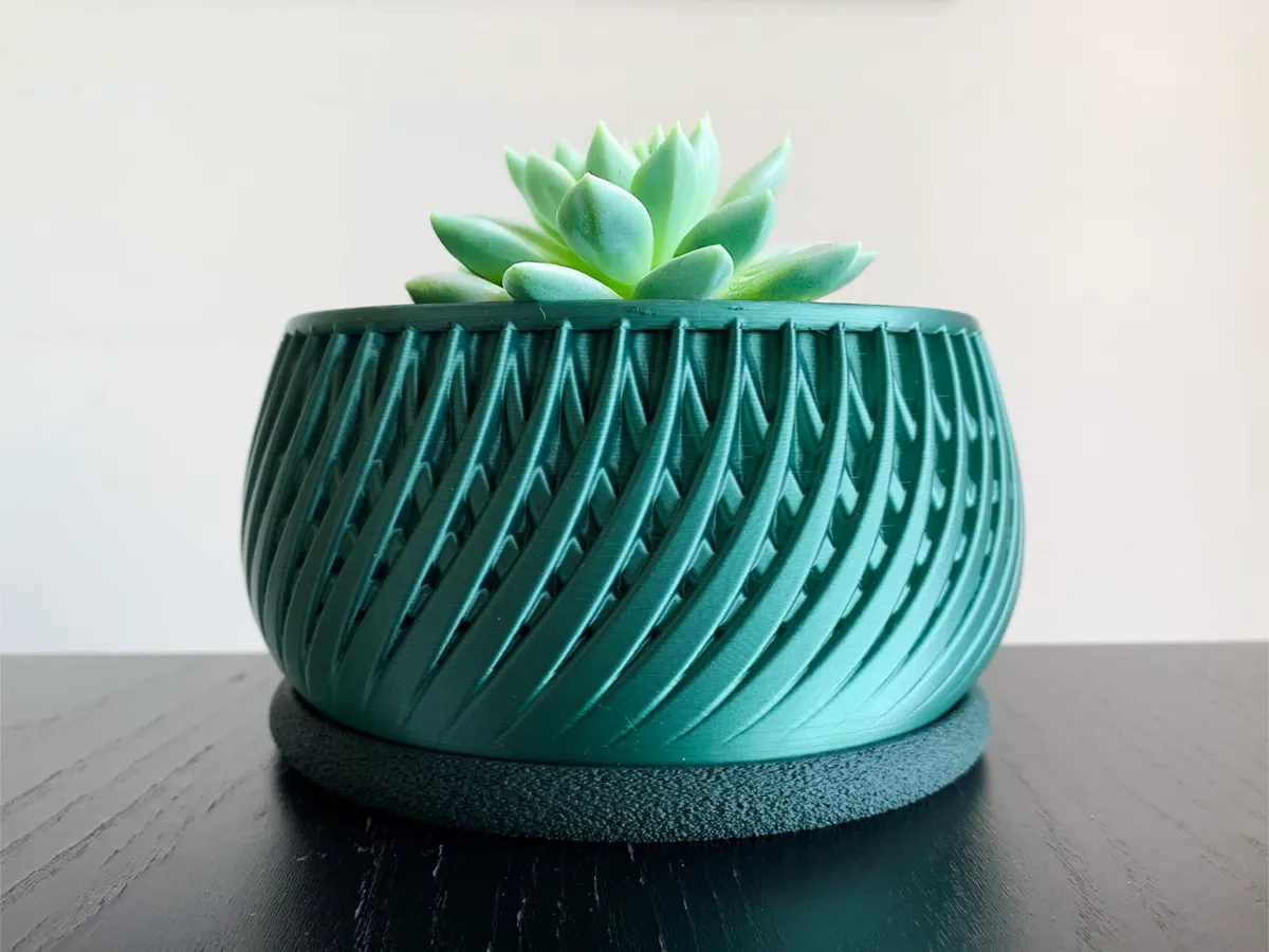 TwistWave Planter
