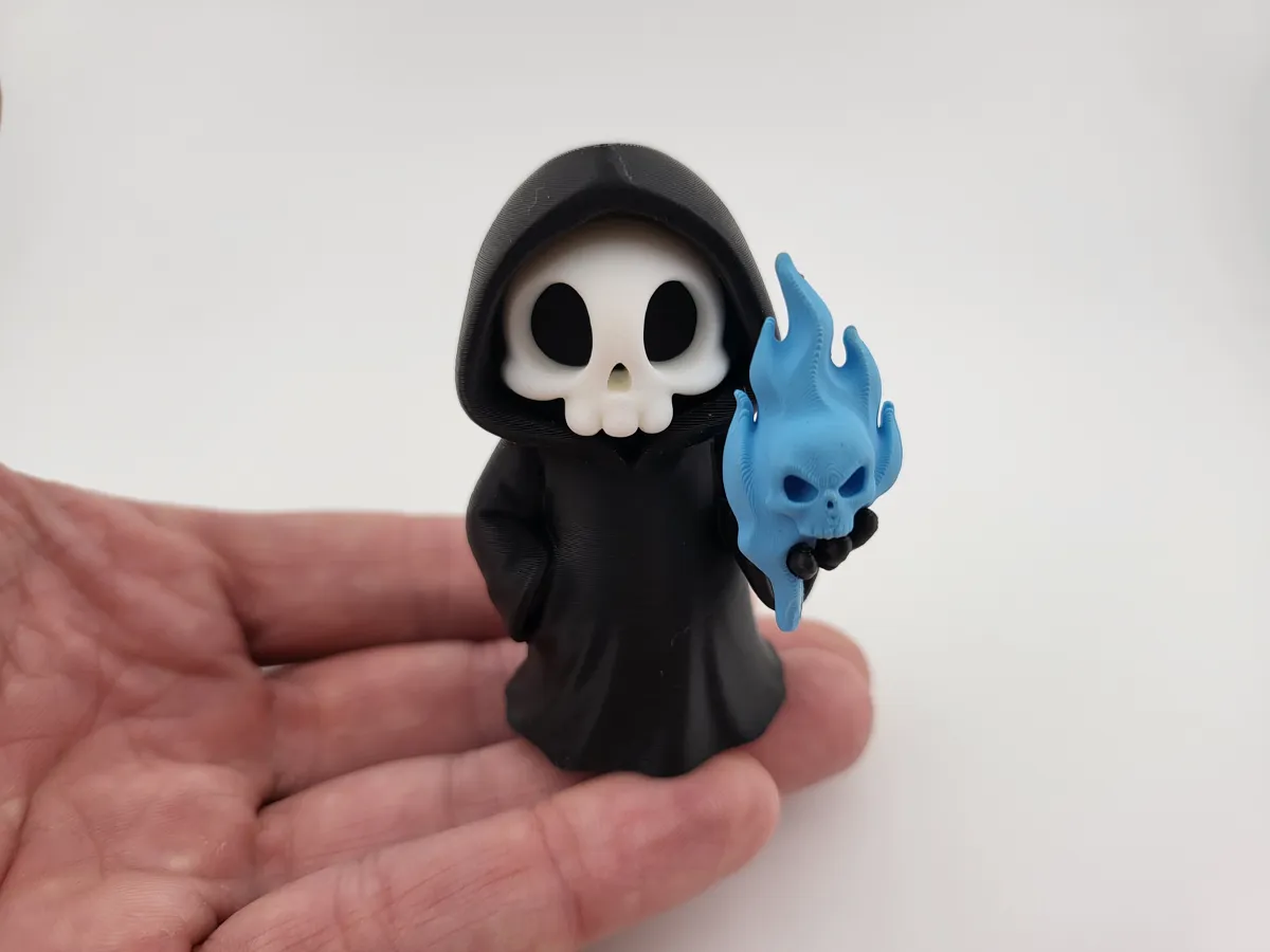 Grim Reaper with fire, Skeleton Action Figure, photo 3 of 4 - Grim Reaper with fire, Skeleton Action Figure Figurines & Collectibles
