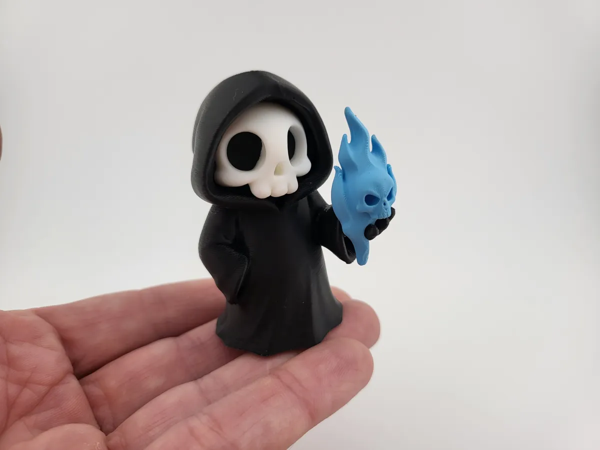 Grim Reaper with fire, Skeleton Action Figure, photo 4 of 4 - Grim Reaper with fire, Skeleton Action Figure Figurines & Collectibles