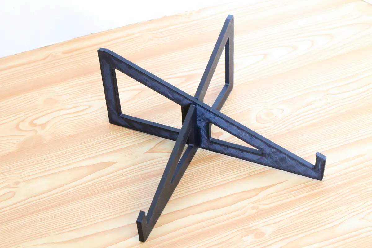 Portable Laptop / tablet stand