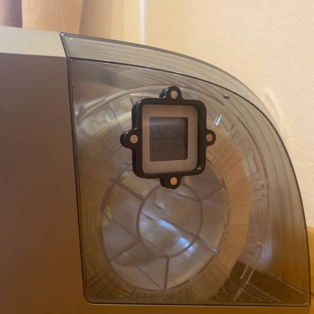 Xiaomi Mijia Thermometer and Hygrometer Magnet Box, photo 3 of 4 - Xiaomi Mijia Thermometer and Hygrometer Magnet Box Tools
