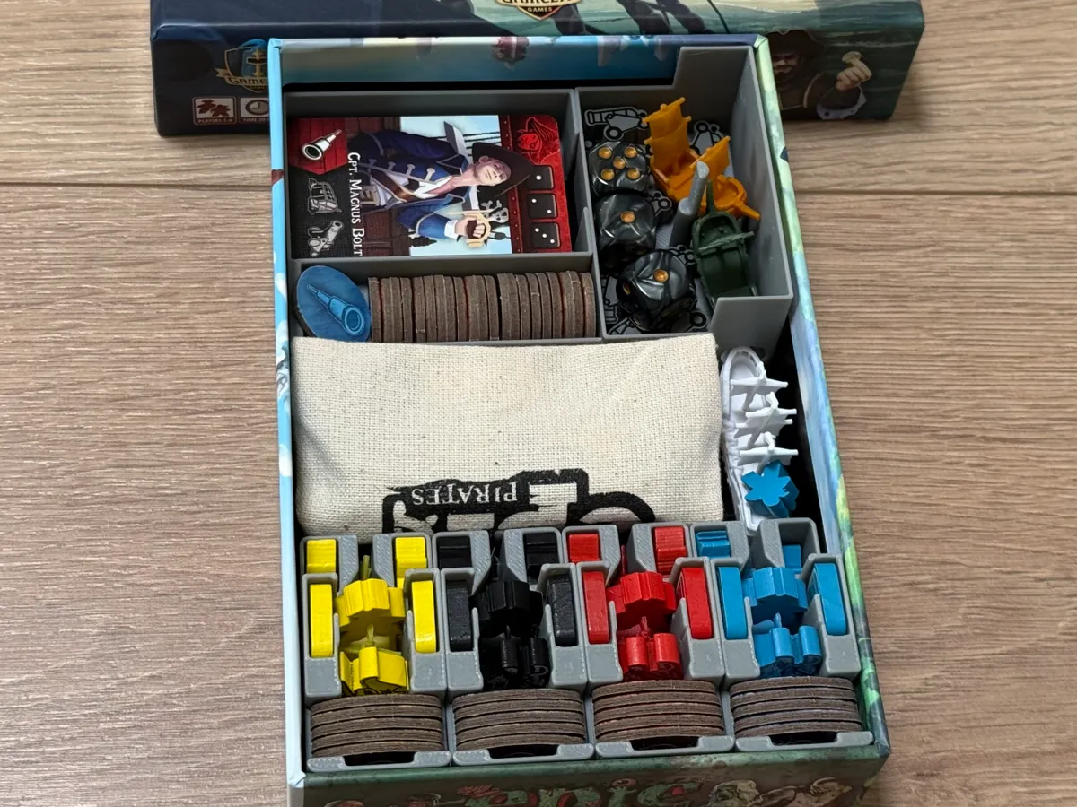 Tiny Epic Pirates insert