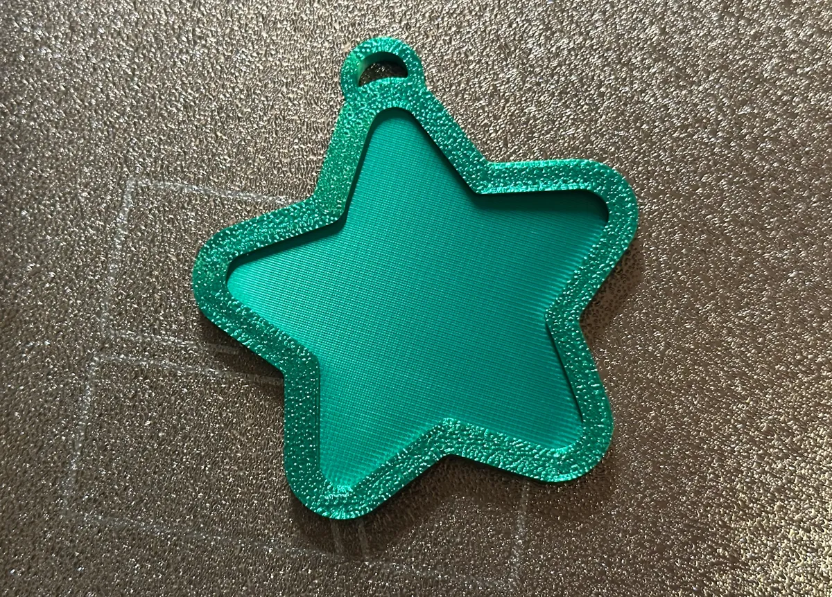 Star-Shaped Photo Frame Ornament Snap-Fit, photo 3 of 3 - Star-Shaped Photo Frame Ornament Snap-Fit Home Decor Items
