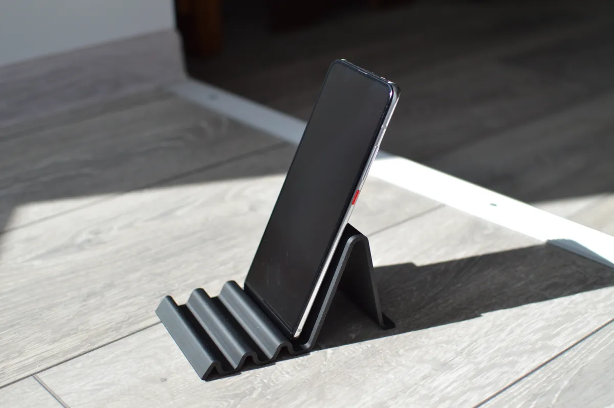 Minimalist 3-Position Phone Stand, photo 2 of 4 - Minimalist 3-Position Phone Stand Mobile & Device Accessories