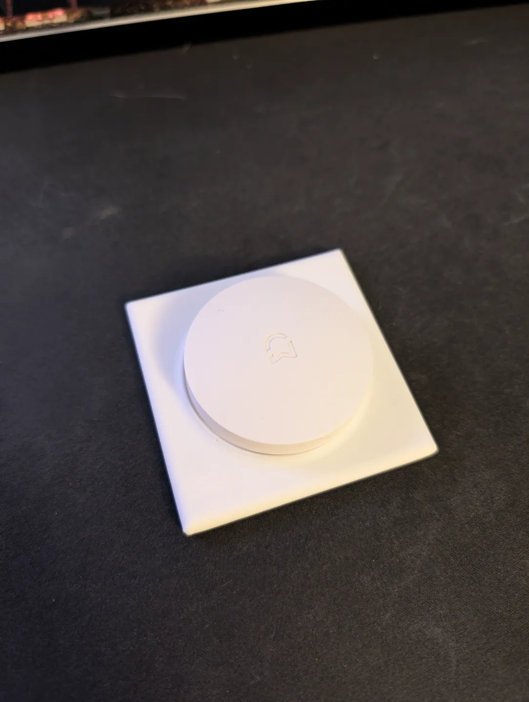 Zigbee Smart Button Wall Mount, photo 3 of 4 - Zigbee Smart Button Wall Mount Household