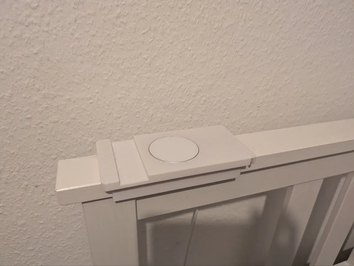 Ikea Hemnes Google Pixe 8 Pro Bett Halter, photo 2 of 4 - Ikea Hemnes Google Pixe 8 Pro Bett Halter Education