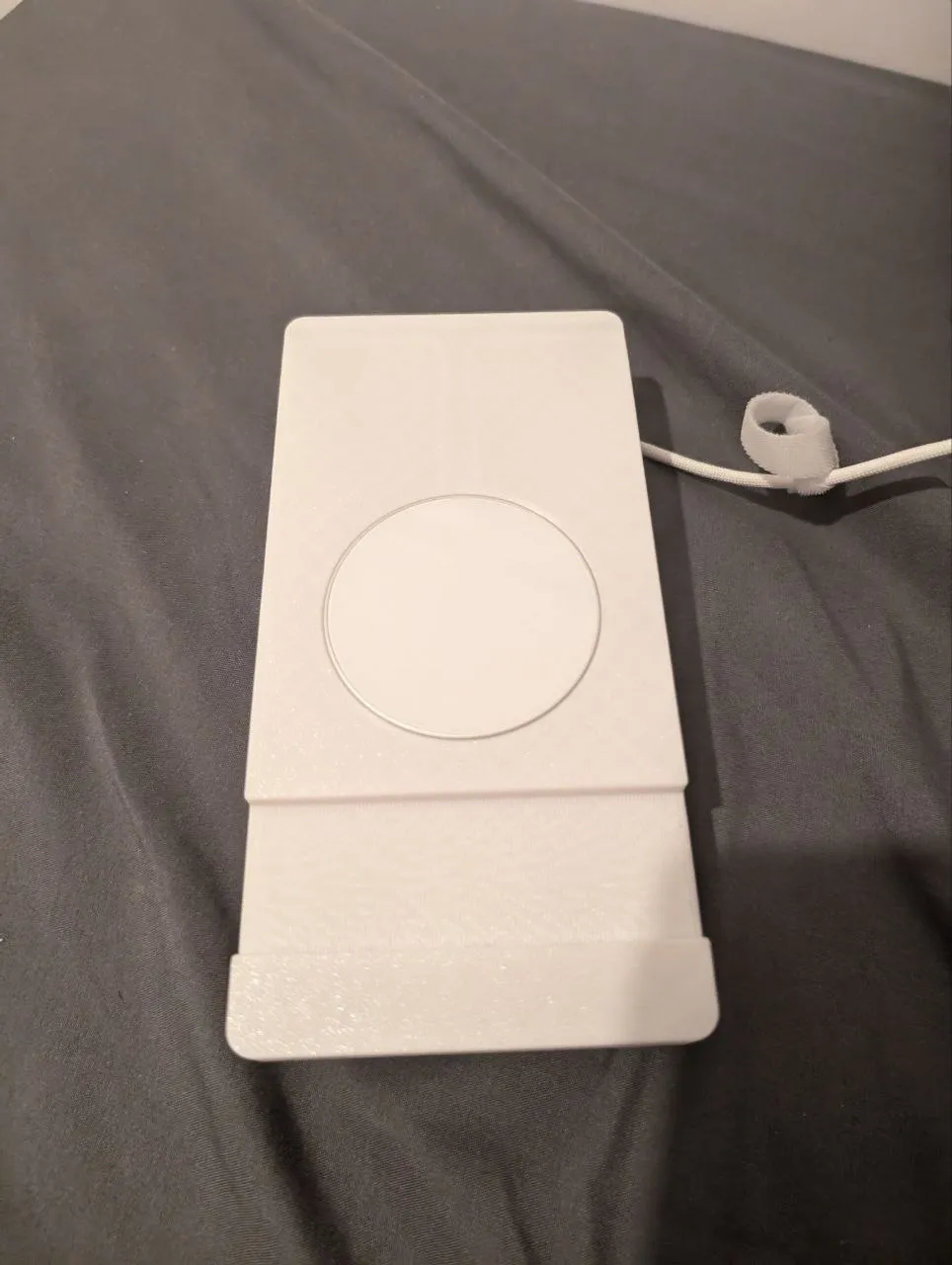Ikea Hemnes Google Pixe 8 Pro Bett Halter, photo 4 of 4 - Ikea Hemnes Google Pixe 8 Pro Bett Halter Education