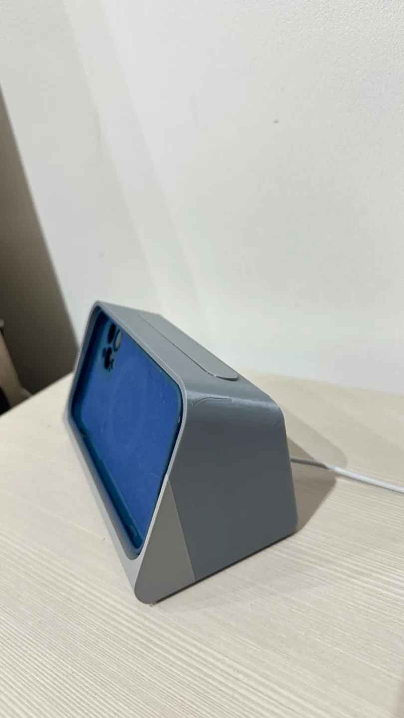 Minimal iPhone StandBy Mode Cover, photo 3 of 4 - Minimal iPhone StandBy Mode Cover Hobby & DIY