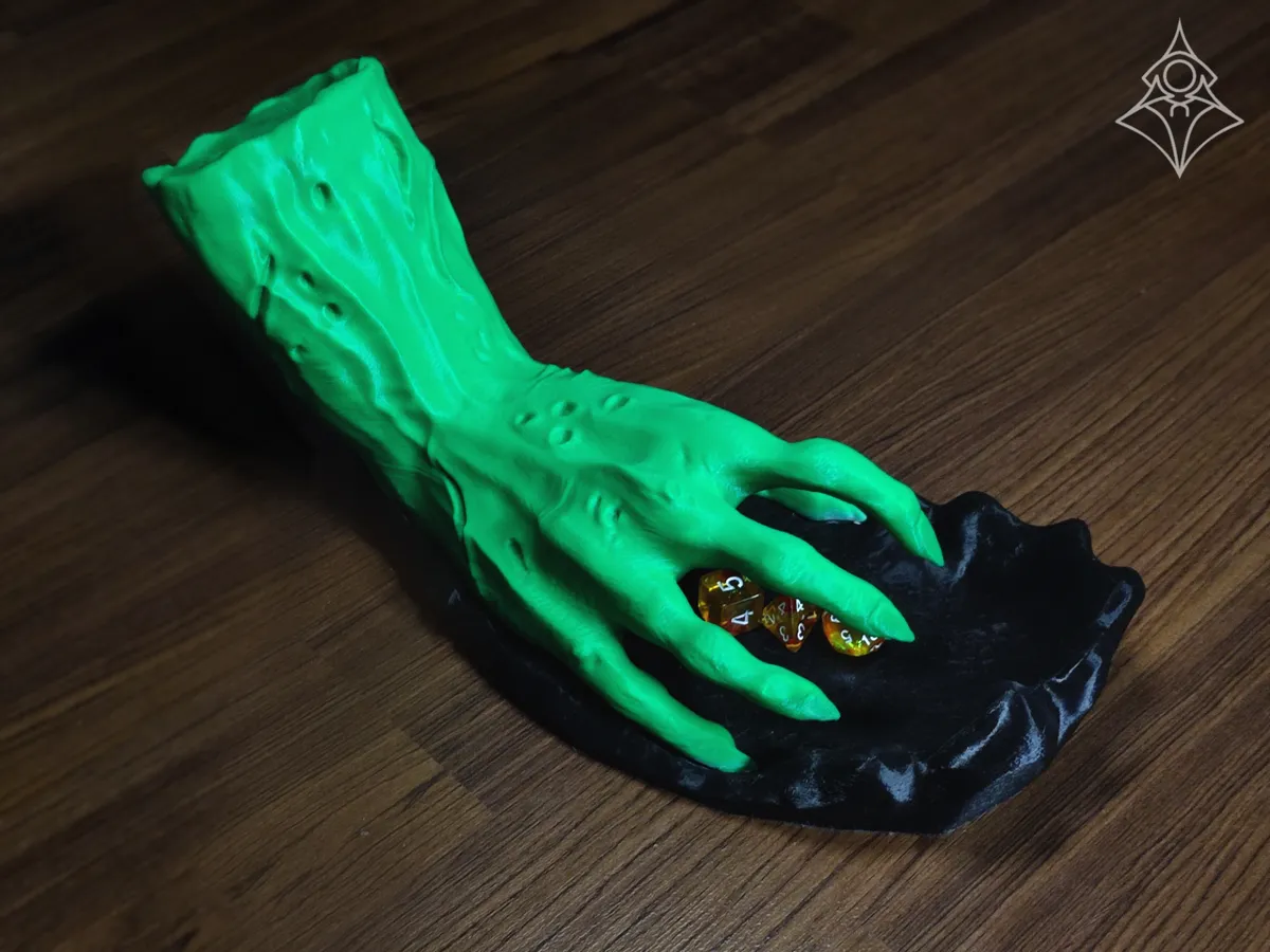 Dice Tower : Zombie Hand (Halloween 2024), photo 3 of 4 - Dice Tower : Zombie Hand (Halloween 2024) Board Games & Tabletop