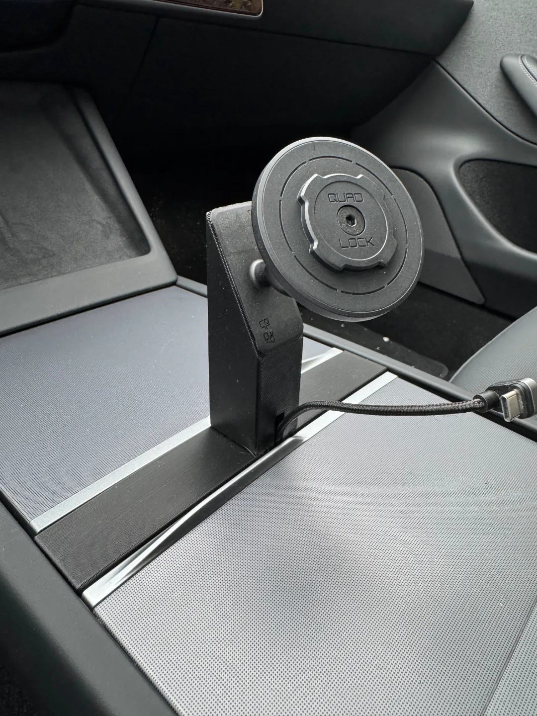 Tesla Model 3 Phone Mount, photo 2 of 4 - Tesla Model 3 Phone Mount Hobby & DIY