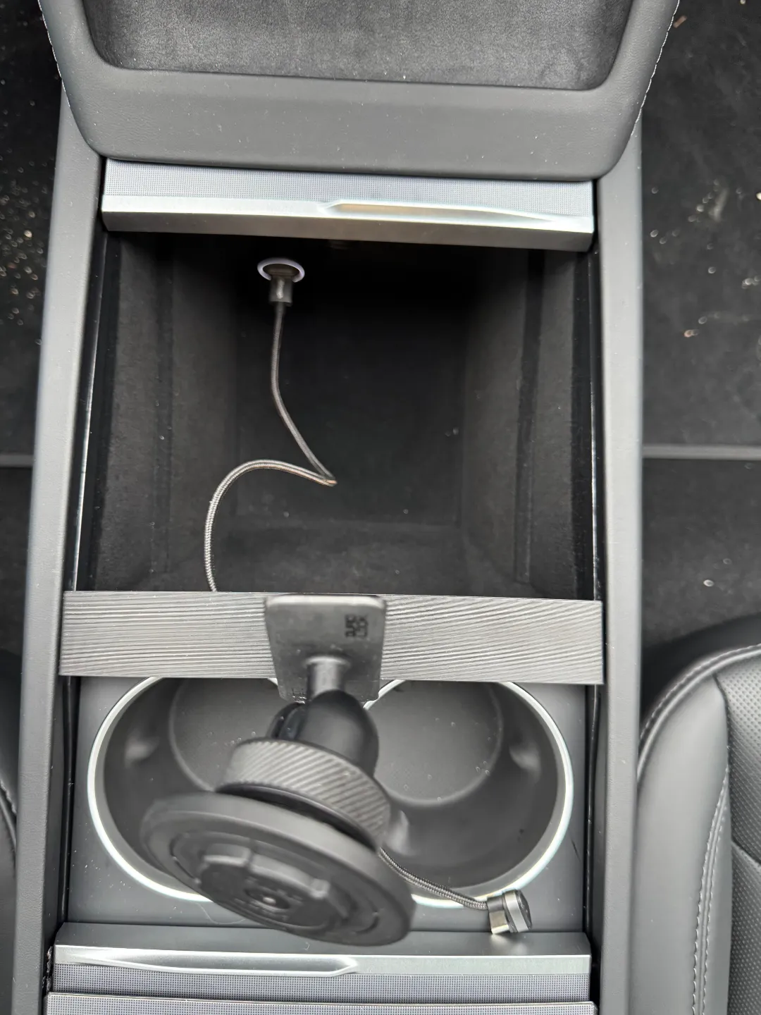Tesla Model 3 Phone Mount, photo 4 of 4 - Tesla Model 3 Phone Mount Hobby & DIY
