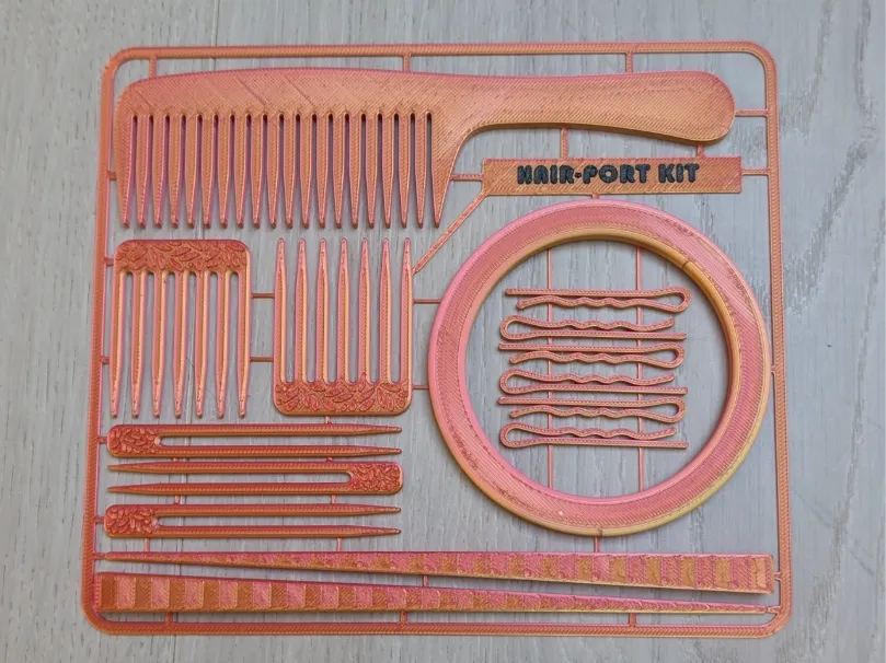 The All-in-One Travel Hair card Kit
