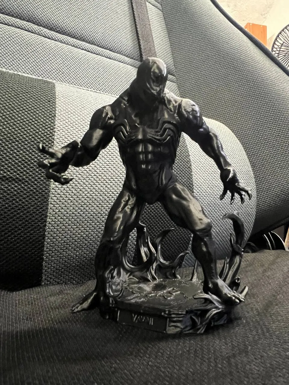 Venom Simbionte - VENOM Marvel, photo 2 of 4 - Venom Simbionte - VENOM Marvel Figurines & Collectibles