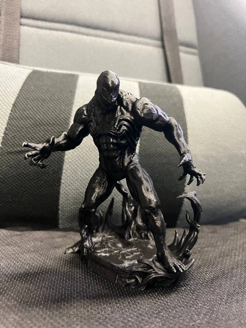 Venom Simbionte - VENOM Marvel, photo 3 of 4 - Venom Simbionte - VENOM Marvel Figurines & Collectibles