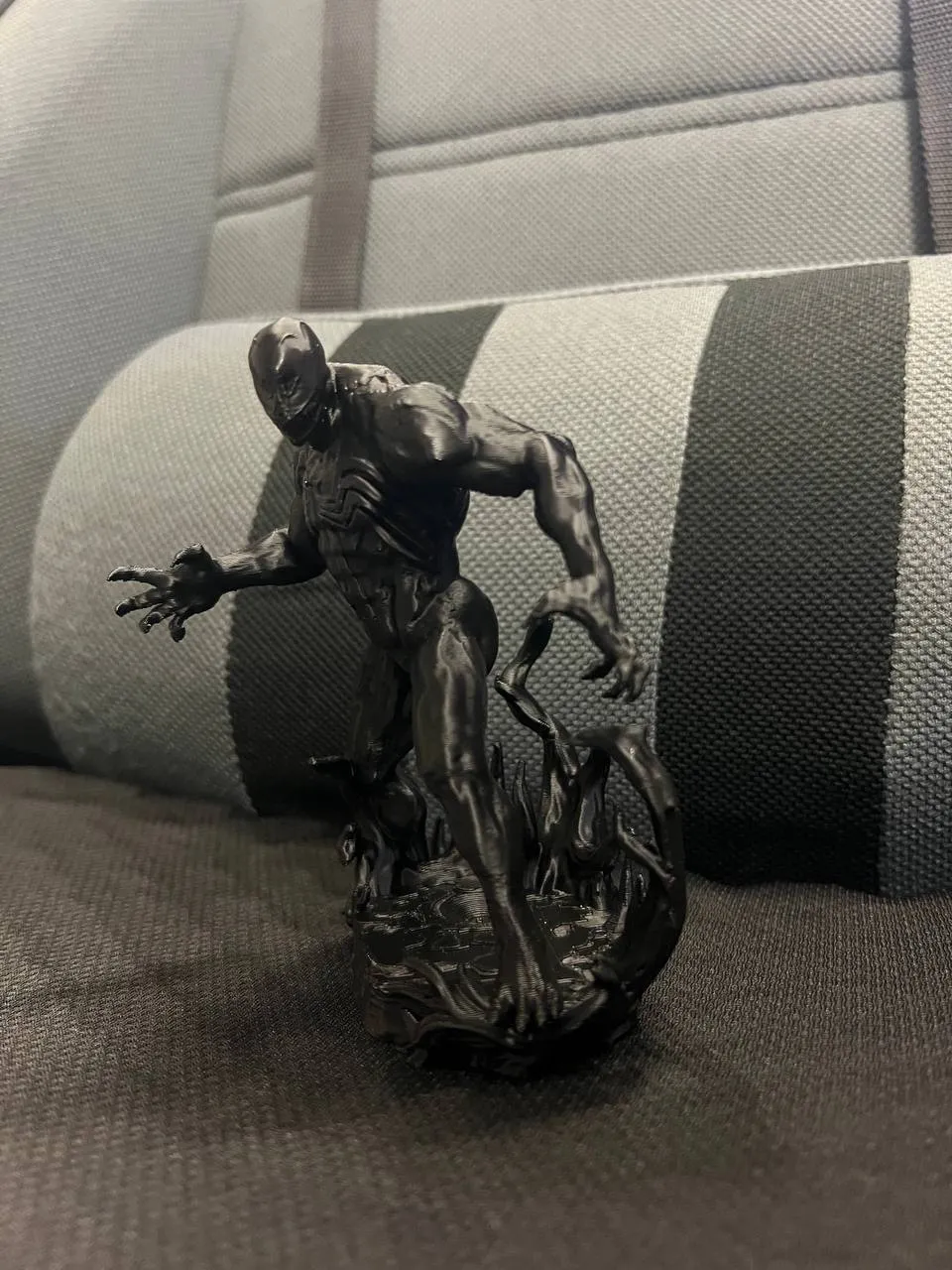 Venom Simbionte - VENOM Marvel, photo 4 of 4 - Venom Simbionte - VENOM Marvel Figurines & Collectibles
